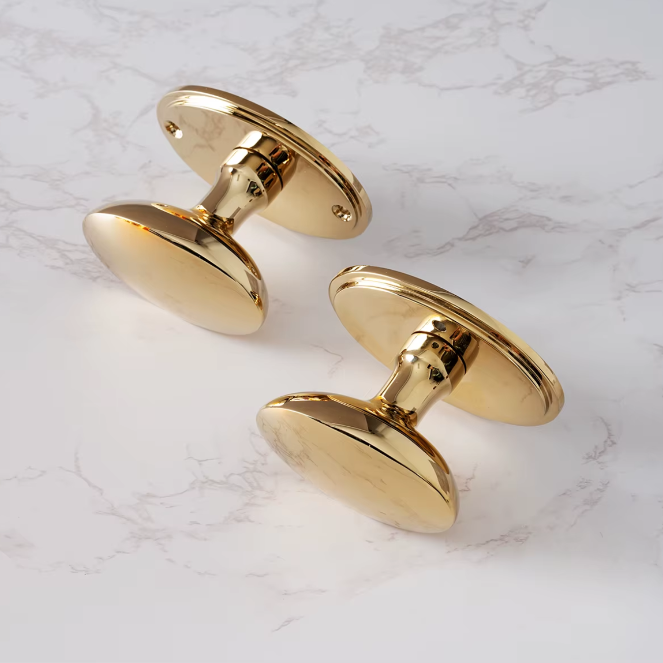 The Savoy – Smooth Knob