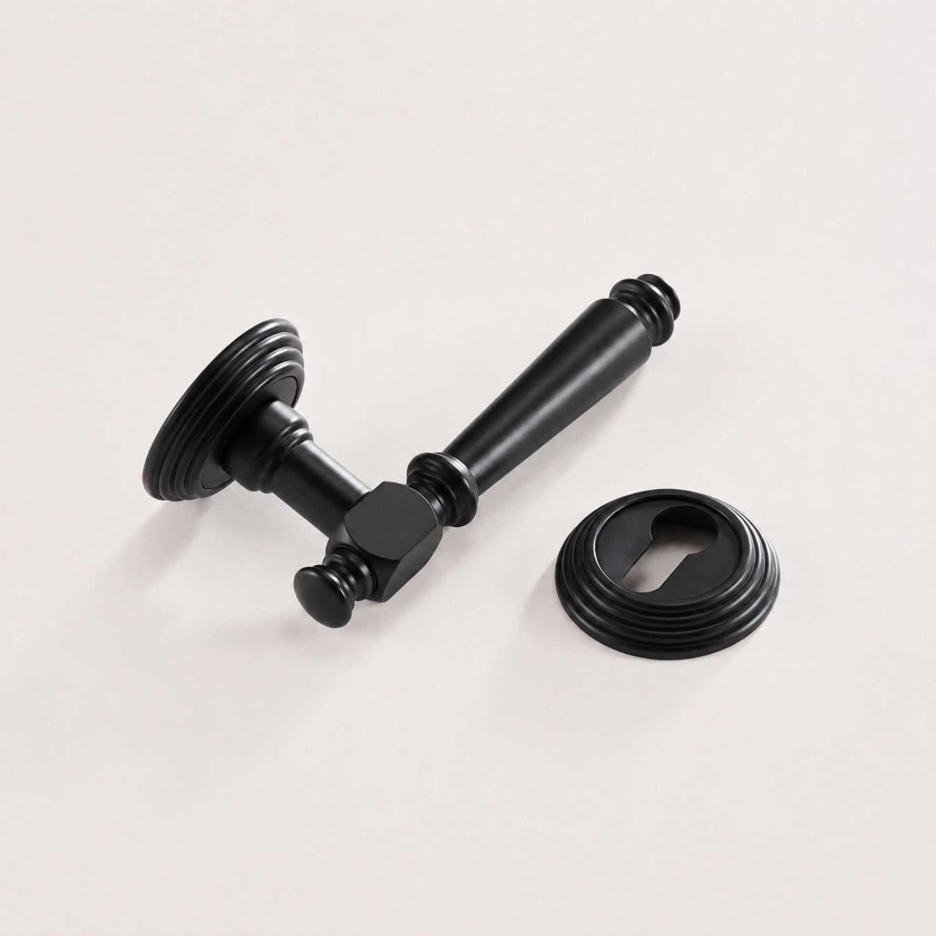 The Venezia — Classic Handle
