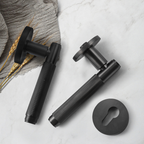 The Alcott — Reeded Handle
