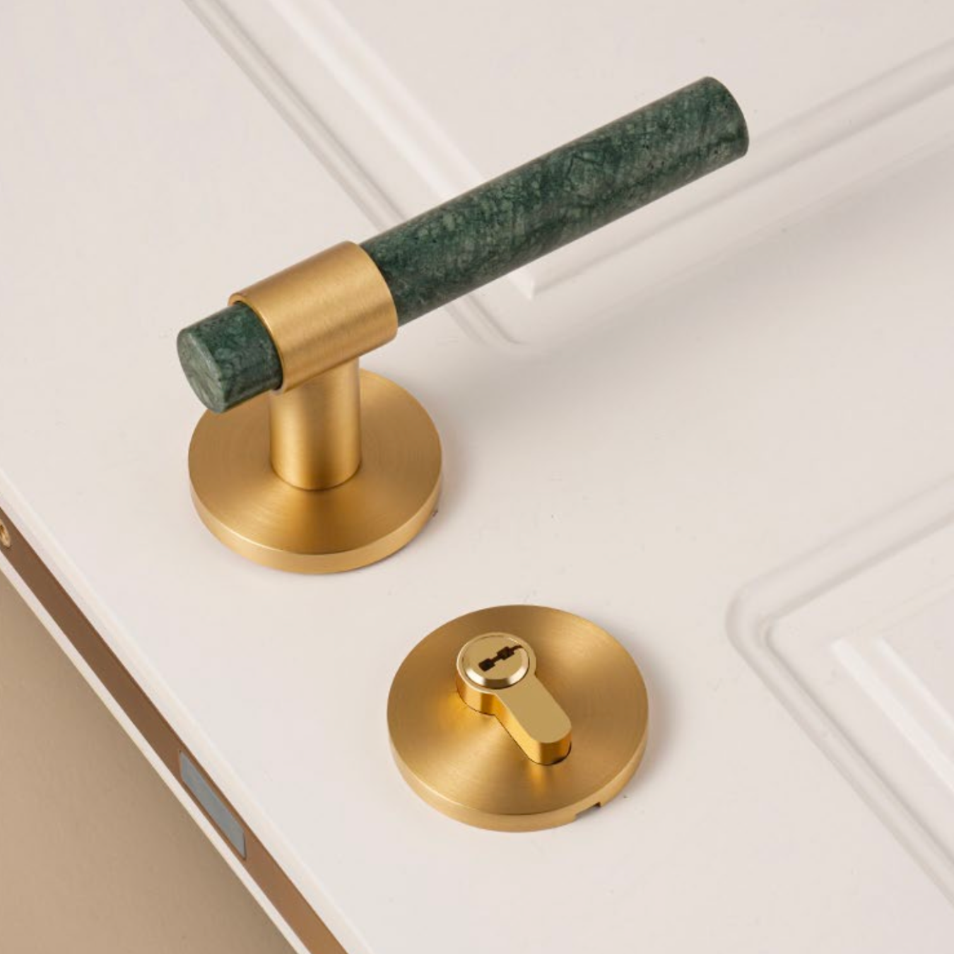 The Como — Marble Bar Handle
