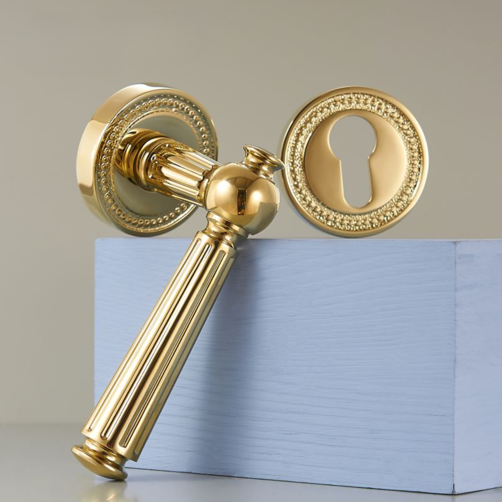 The Firenze — Fluted Handle