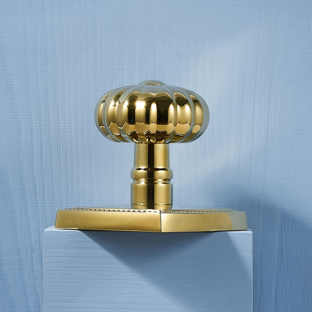 The Emsbury — Fluted Knob