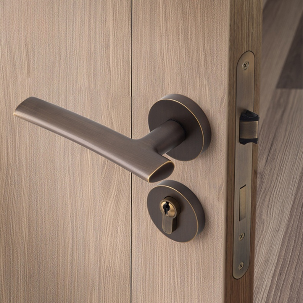 The Langley — Smooth Solid Brass Handle Set