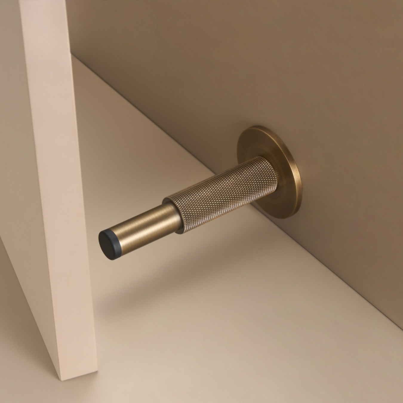 Knurled Brass Cylinder Door Stop