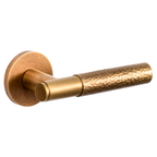 The Siena – Hammered Handle