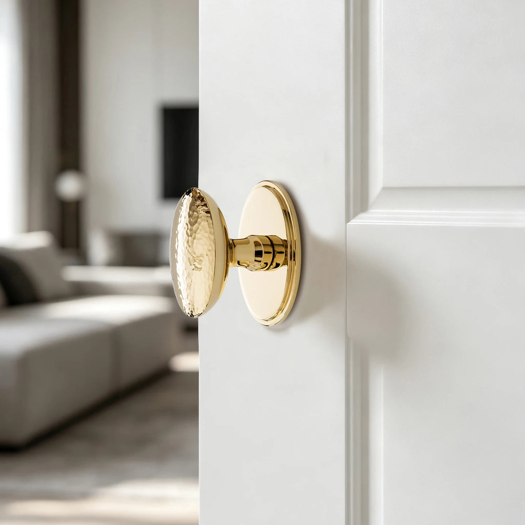 The Savoy – Hammered Knob