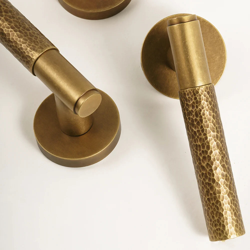 The Siena – Hammered Handle