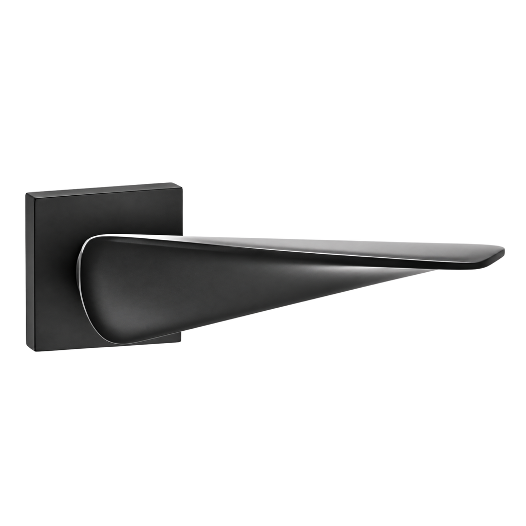 The Shoreditch — Smooth Solid Brass Handle Set