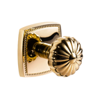 The Emsbury — Fluted Knob
