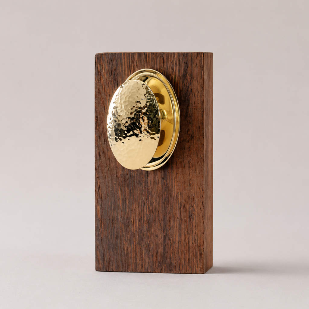 The Savoy – Hammered Knob