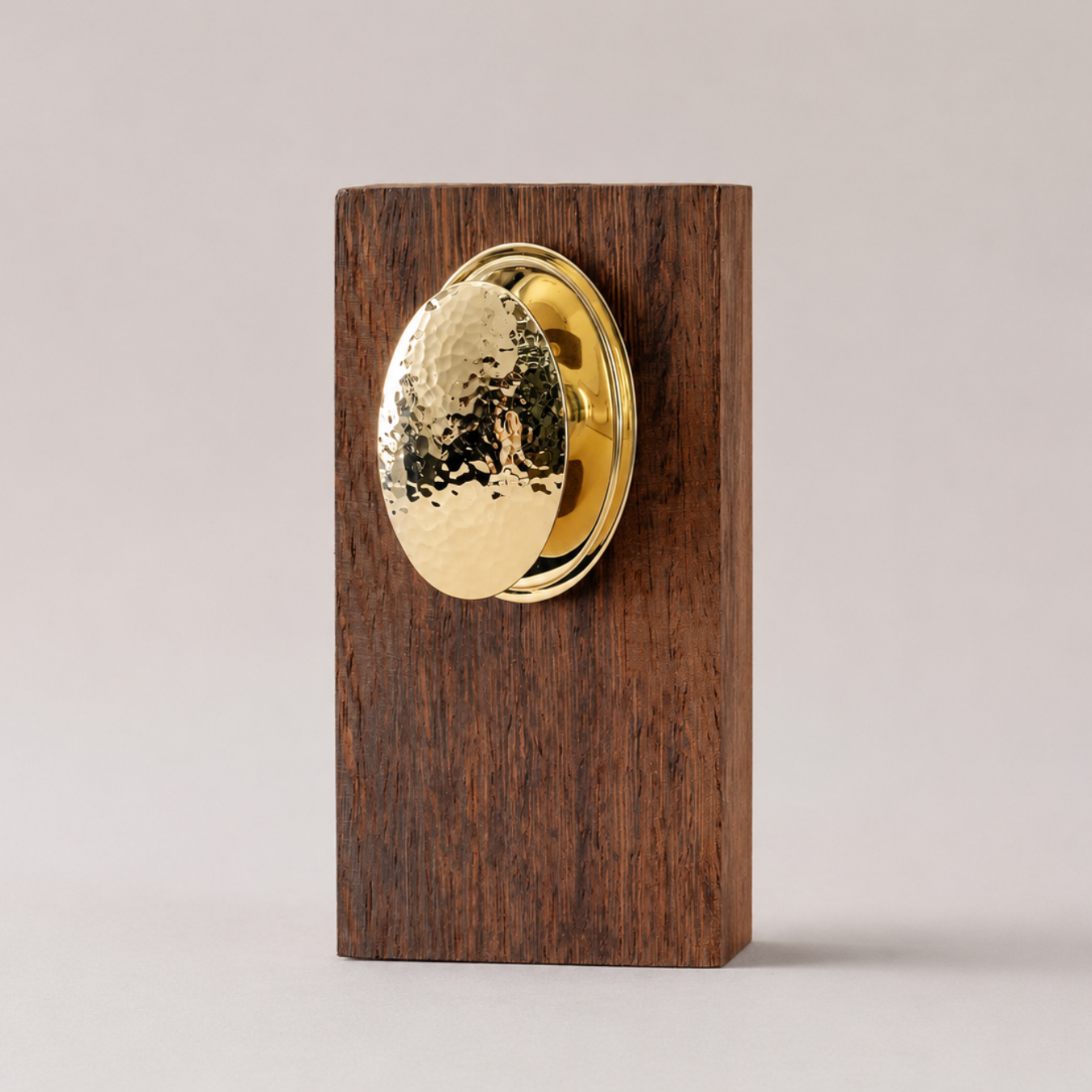 The Savoy – Hammered Knob